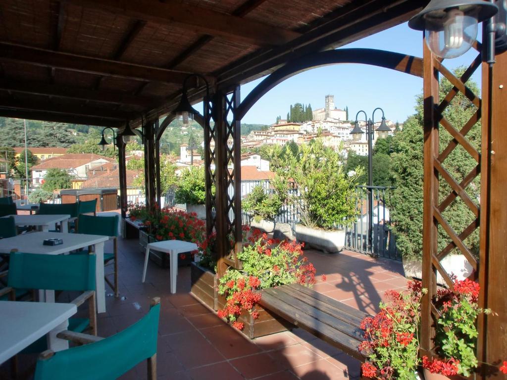 Hotel La Pergola Barga Eksteriør bilde