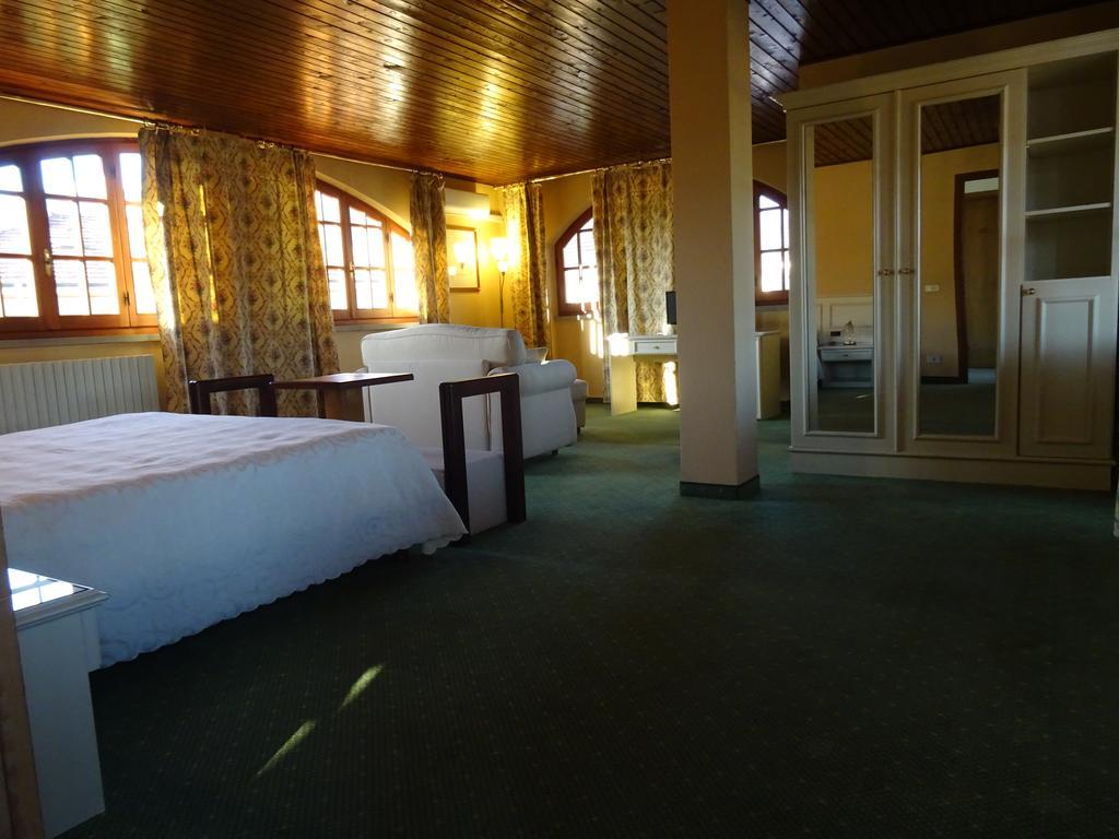 Hotel La Pergola Barga Eksteriør bilde