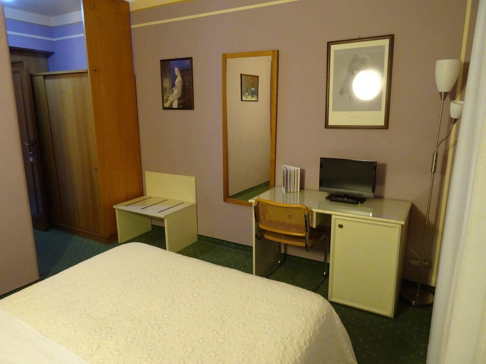 Hotel La Pergola Barga Eksteriør bilde