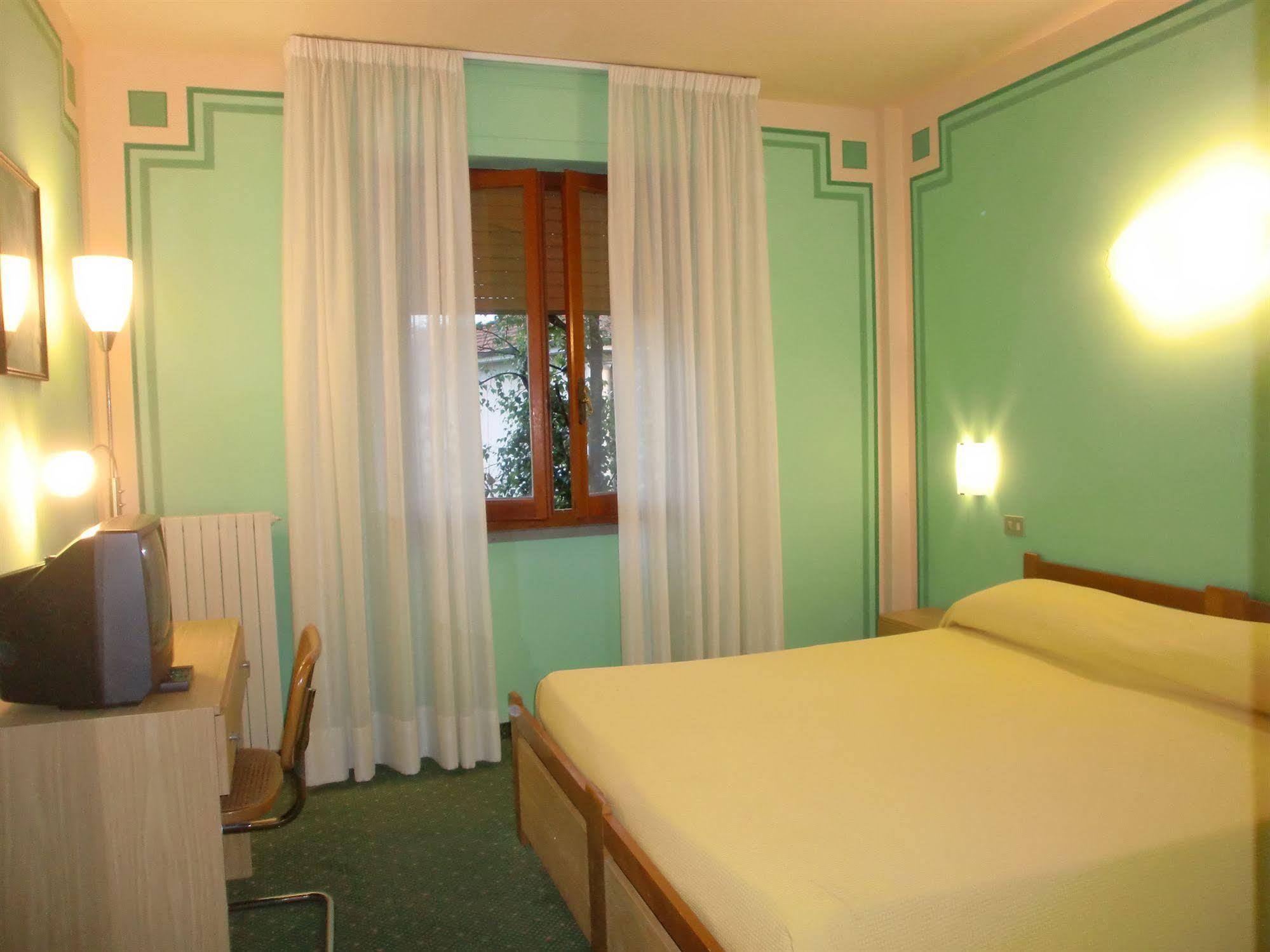 Hotel La Pergola Barga Eksteriør bilde